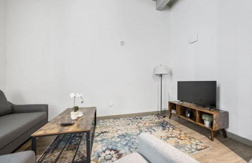 2125 Superior Living - Photo 74