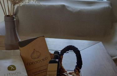 Lithos Villas - Photo 11