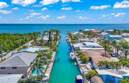 NEW!Paradise PalmsDockPoolKayaks GrillView! - Foto 10