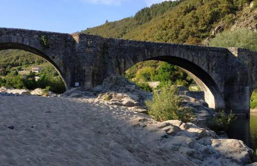 Maison en pierres au cœur d'un village Ardéchois - Photo 25