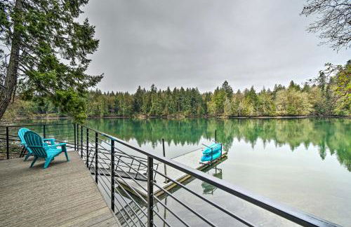 Dreamy Bayfront Cabin with View, Dock and Kayaks - Foto 2