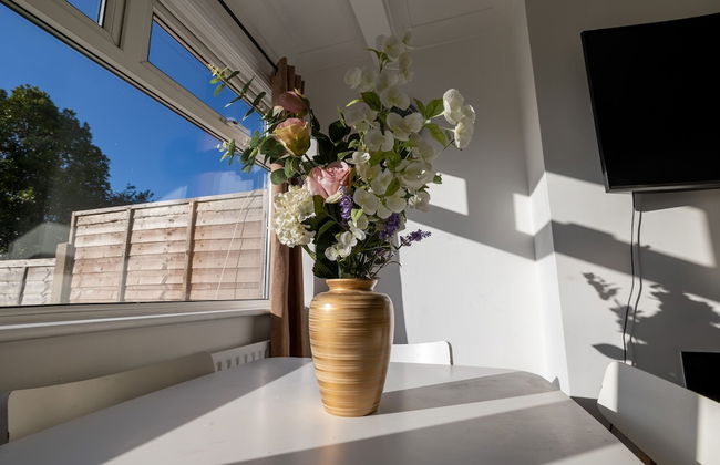 Immaculate 2-bed Apartment in Dartford - Foto 9