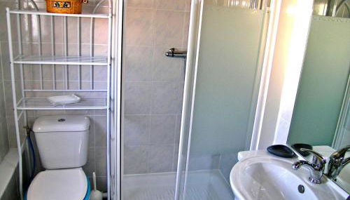 Maison confortable à 250m de la plage avec terrasse et parking - 7 couchages - FR-1-387-89 - Foto 3