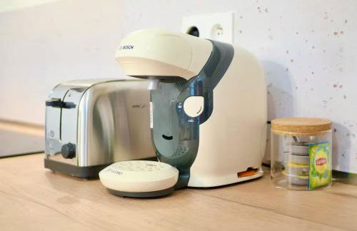 D-Day Suites - Photo 21