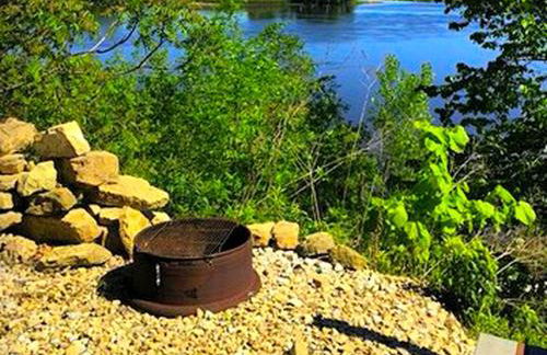 Family-Friendly Cottage Rental along the Mississippi River near Big Lake, Iowa - Foto 16