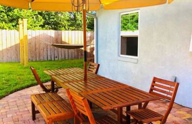 Jacksonville Blue Bungalow Retreat Comfortable 2 Bedroom Haven - Foto 18