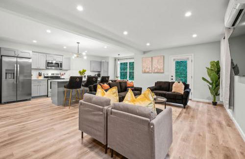 Ideal Family Stay Sleeps 20 in Bloomfield, CT - Foto 8