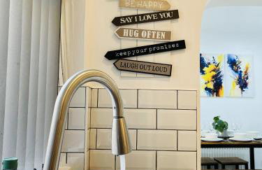 Ideal 3 bed pay-as-you-stay home in Wigan sleeps 6 - Foto 15