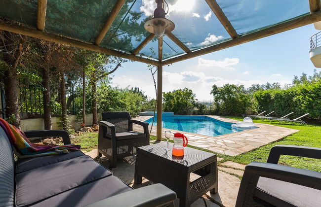 290m² Villa with Pool close to the Airport - Foto 33