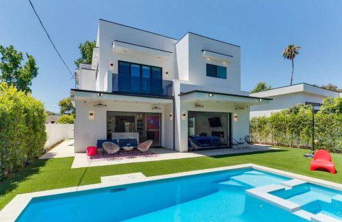 Posh Luxury Modern Home with Pool Spa and Rooftop Deck - Foto 1