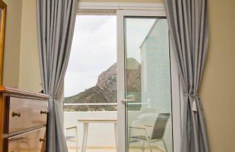 Acropolis Hotel - Photo 2