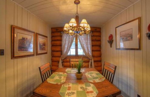 Historic Log Cabin #14 at Horse Creek Resort - Foto 11