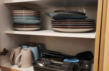 Halle, Bestes in Preis- Leistung- Lage, City, EG, 84 qm, SD, 1- 3 Doppelzimmer, extra für sie kostenlose TV Lounge extra Küche u Bad bis 6 Personen - Foto 38