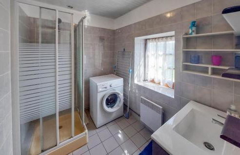 4 Bedroom Nice Home In Mont-Saint-Jean - Photo 19