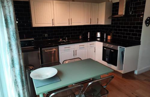 2 Bed Chalet, St Margaret's at Cliffe, South Coast - Foto 7