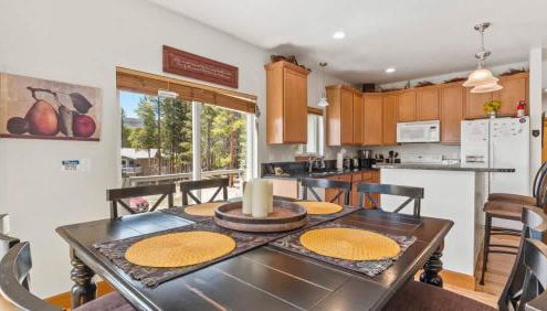 New Listing - Doc's Place - Beautiful Hot Tub Views - Foto 5