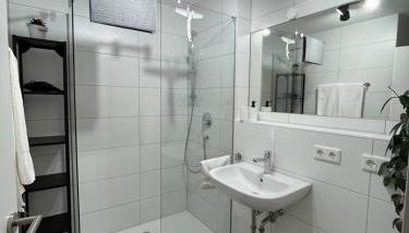 Bodensee Stadtapartment - Photo 4, towels, Shower