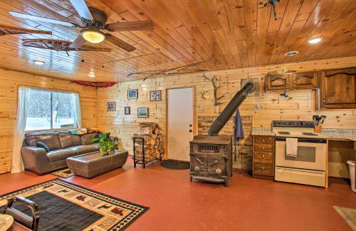 400-Acre Outdoor Enthusiasts Lodge in Mancelona! - Foto 23