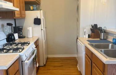 Two Bedroom West Loop - Foto 34