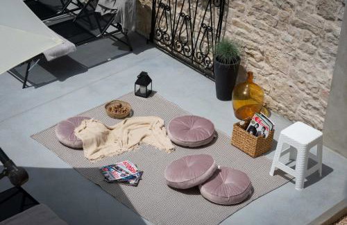 Designer Villa Simone - Modern & Heritage Style with Office - Foto 35