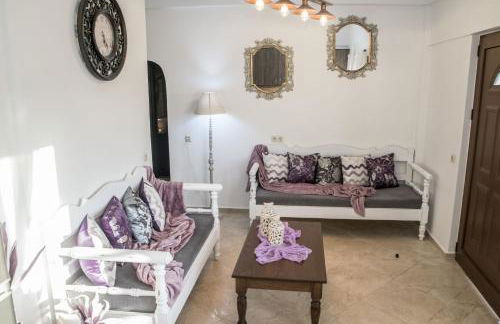 Kleopatra Deluxe Apt with priavte Jacuzzi - Photo 5