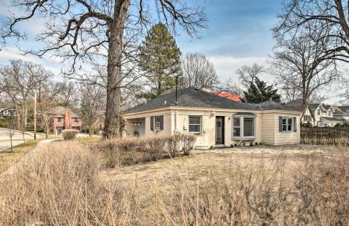 Home with Office and Yard 25 Mi to Downtown Chicago! - Foto 31