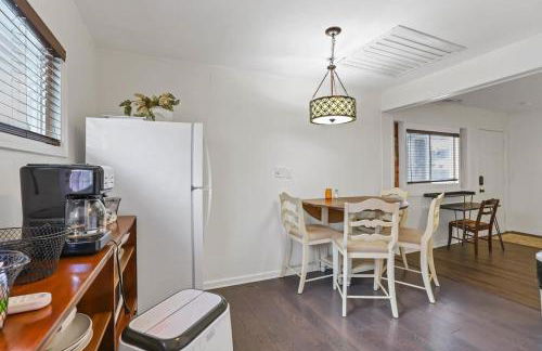 Housepitality - The Southern Orchards Cottage - Photo 6