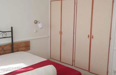 Pisos con piscina de temporada corta estancia - Foto 18