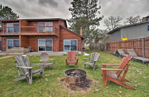 Breezy Point Escape with Views, Dock and Fire Pit! - Foto 2