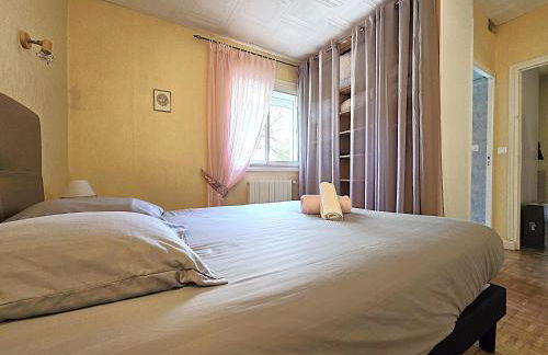 L'échappée du Canal - Piscine - Cheminée - Clim - Parking privé gratuit - 8 personnes - 3 chambres - Parc - Foto 30