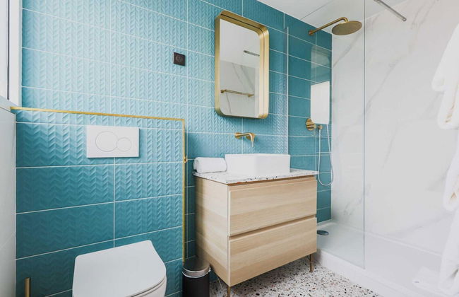 Elegant Apartment - 2br/6p - Canal St Martin - Photo 13