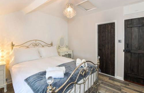 The Smugglers Hideout - Sleeps 4 - with HOT TUB - Foto 14