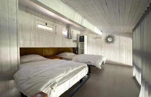 Appart clim wifi - 2 à 6 pers - piscines - parking - Foto 7