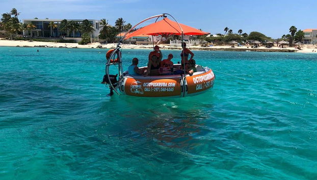 Profiter de la balade en donut boat