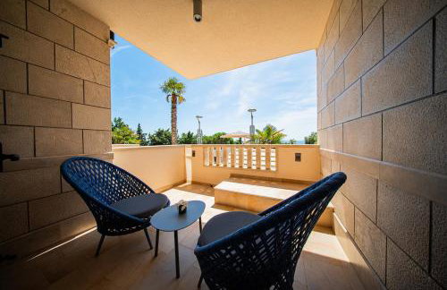 Pool Terrace Sea View Šarkić - Photo 18