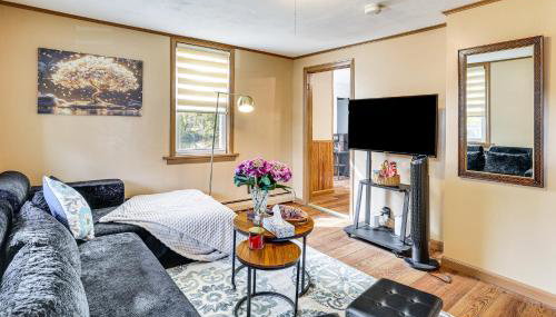 1 Mi to Main St Riverside Torrington Apt with Yard - Foto 2