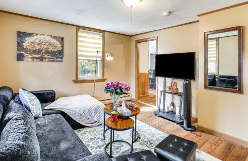 1 Mi to Main St Riverside Torrington Apt with Yard - Foto 2