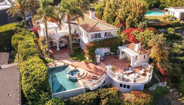 Stradella Spanish - Contemporary Mediterranean Estate w/ Resort-style Yard - Foto 2, Profilbild