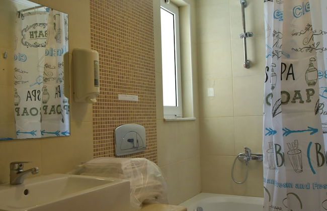 Bristol Sea View Apartments - Photo 40