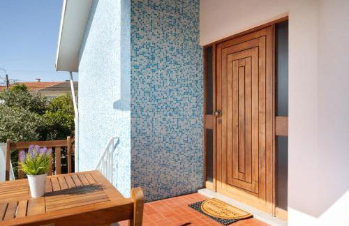 KING SIZE Bed with Air Conditioning near the BEACH & FREE Street Parking - Foto 8