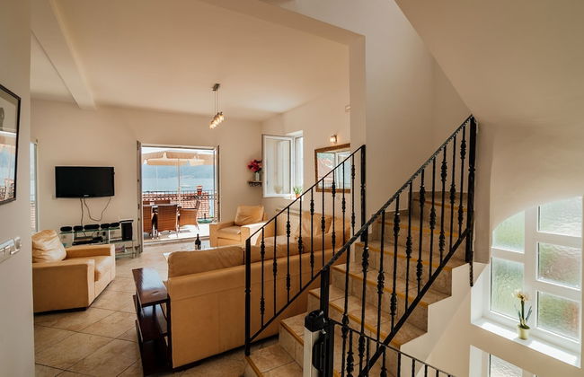 Spacious Family 4BR Seaside House, Fantastic Sea Views, 20 Meters to Beach - Foto 16