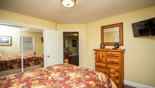 Cypress Ridge 4 Bedroom Home by RedAwning - Foto 3, Habitación