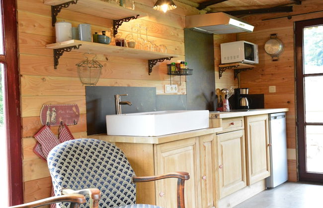 Cozy Mobile Home in Vresse-sur-semois With Terrace - Foto 5