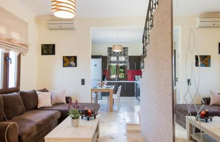 Elmyra Villa, Heated Pool & Walking to beach, By ThinkVilla - Foto 17