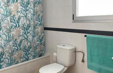 ÁTICO "TURQUESA BEACH" CON PISCINA, TERRAZA y BARBACOA - Foto 35