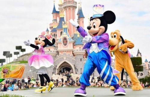 NEW Lux 5BR Villa Near Disney, Knotts, LA, OC with Hot Tub & Games - Photo 7