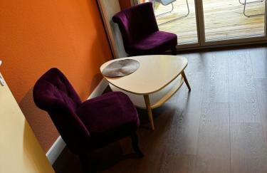 Loft Geek avec terrasse, piscine & parking - proche métro - Toulouse - Foto 3