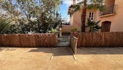 Casa única con jardín a 45 metros de la playa. BE - Foto 4, Garden, Garden view