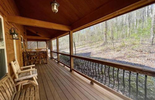 2 bed Cabin HOT TUB close to Helen #16 - Photo 17