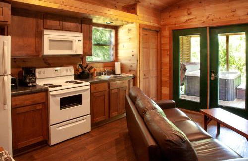 Impressive Secluded Cabin with Hot-tub in Herod, Illinois - Foto 3